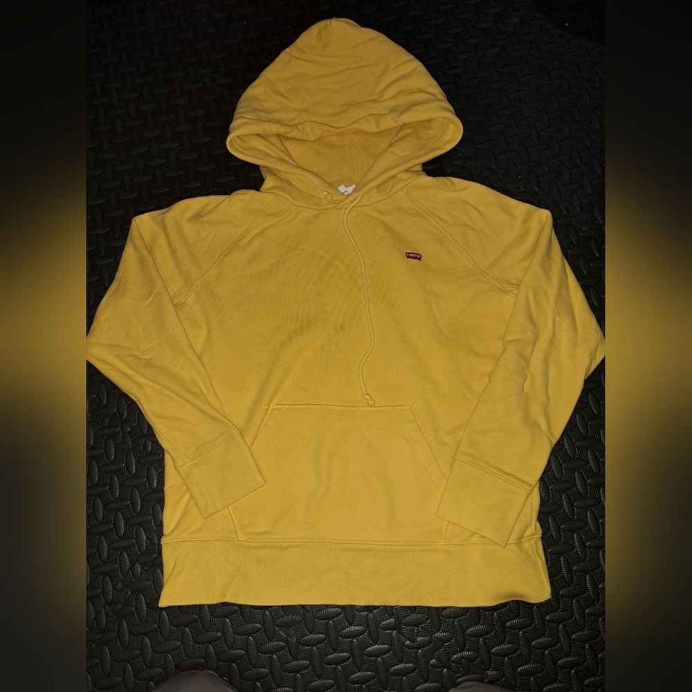 Levis Pull Over Sweater